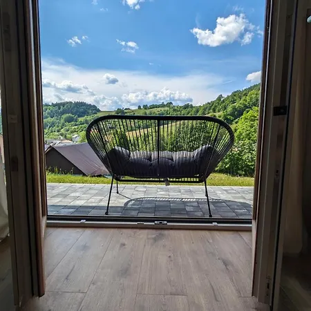 Kokuszka Village - Drewniane